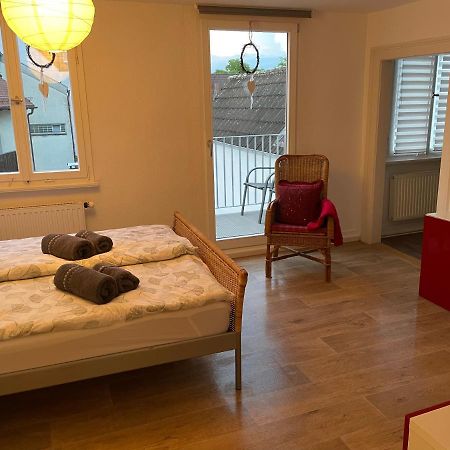 Schone, Helle Und Geraumige Innenstadtwohnung Ravensburg Bagian luar foto