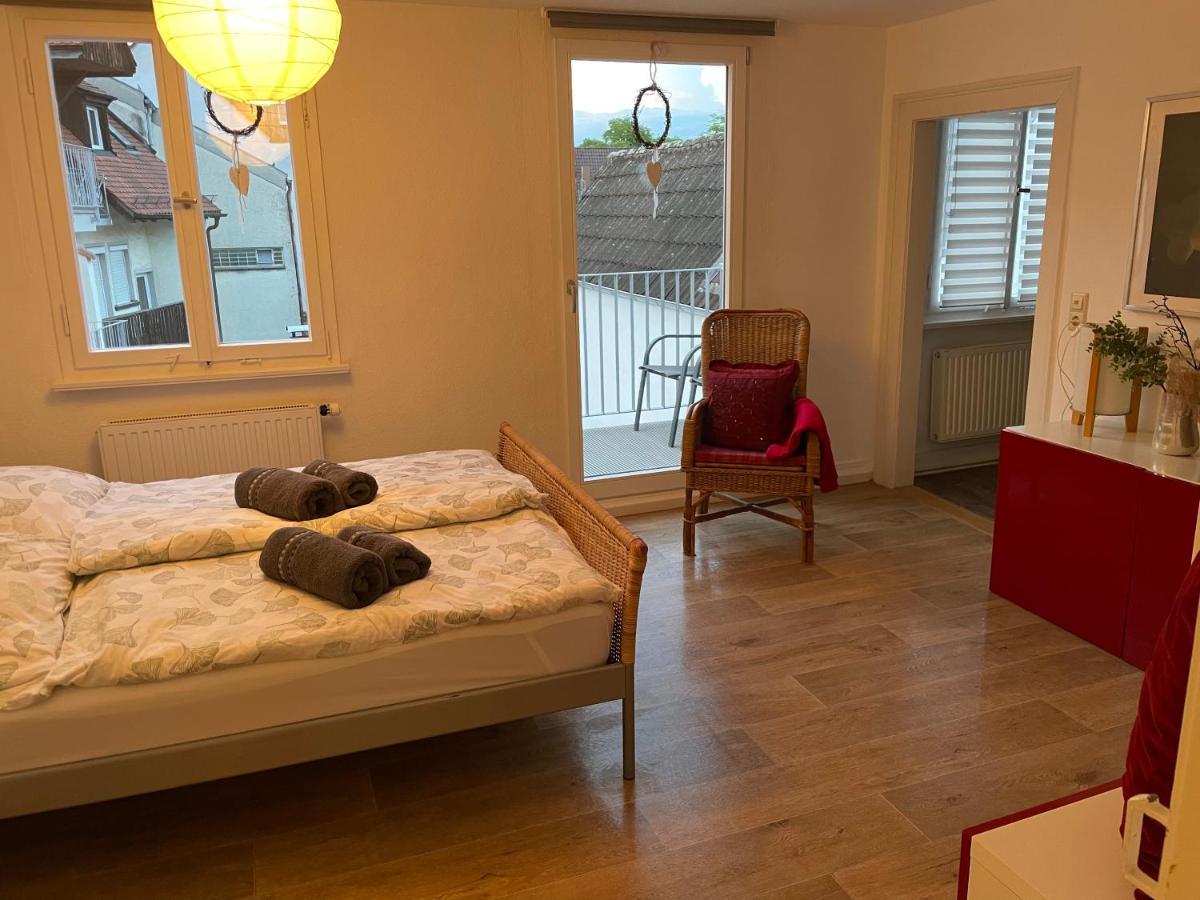 Schone, Helle Und Geraumige Innenstadtwohnung Ravensburg Bagian luar foto